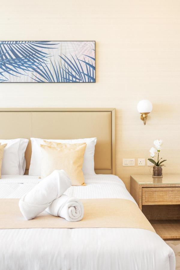 Ultra Luxury Palm Tower With Shared Hotel Facilities Dubai Eksteriør billede